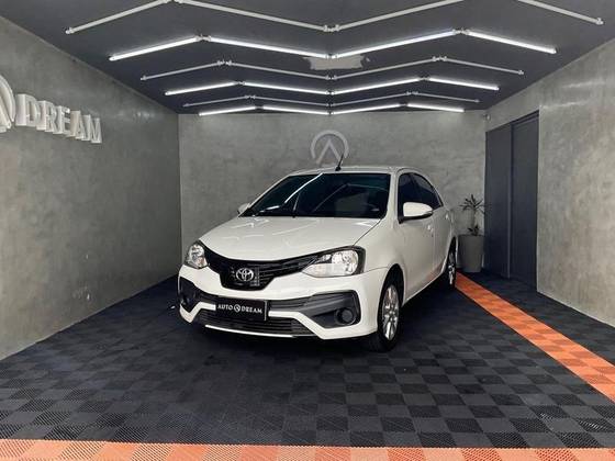 TOYOTA ETIOS 1.5 X PLUS 16V FLEX 4P AUTOMÁTICO